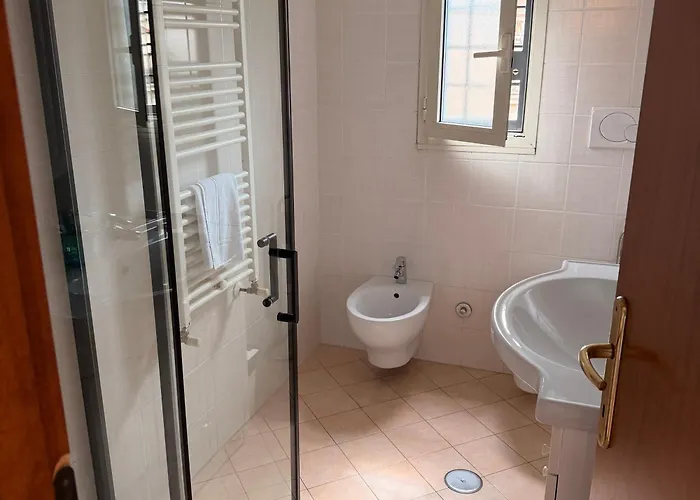 St. John לינה וארוחת בוקר 4*